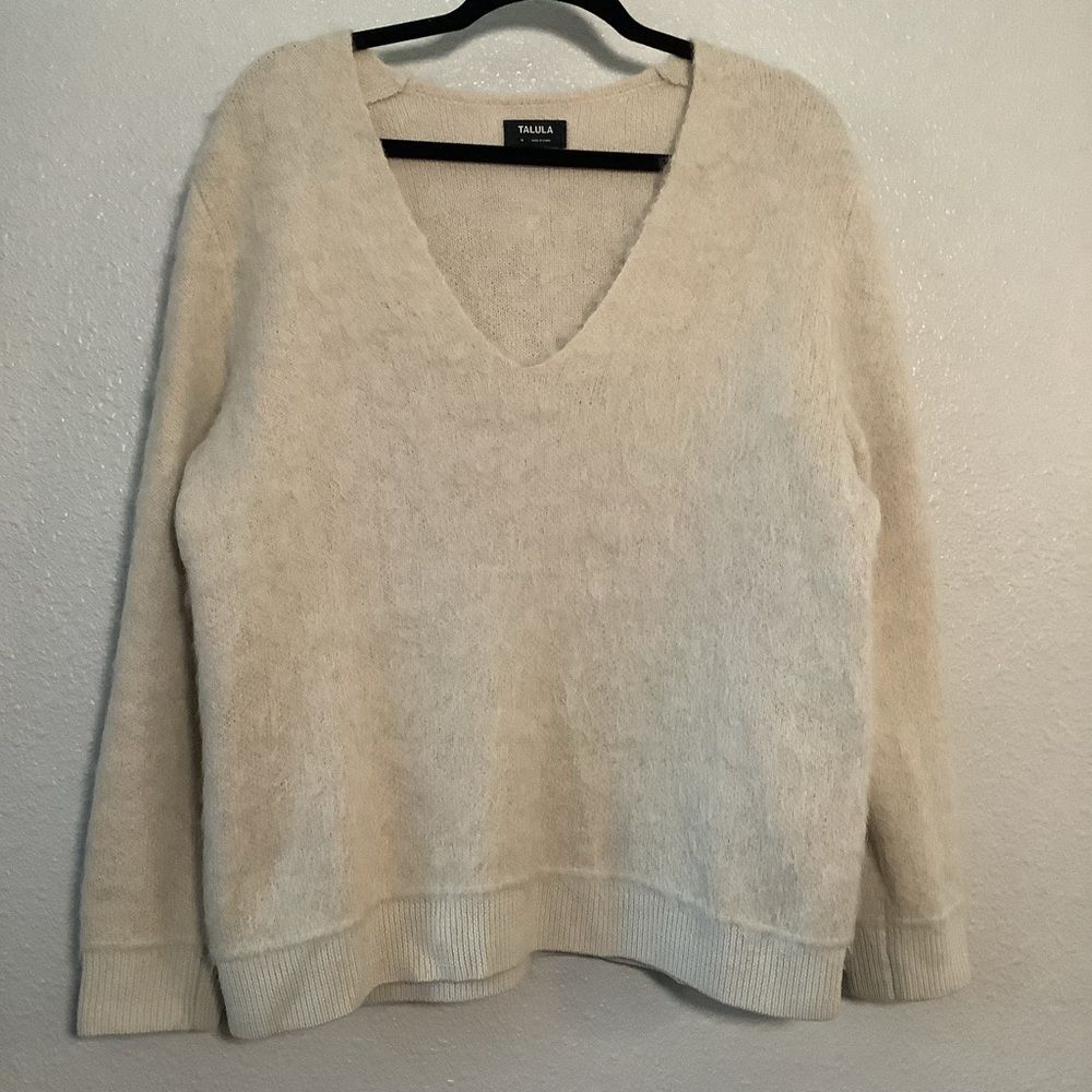 TALULA Cream Mohair Wool Blend Knit‎ V-Neck Women's Sweater M Minimalist Winter